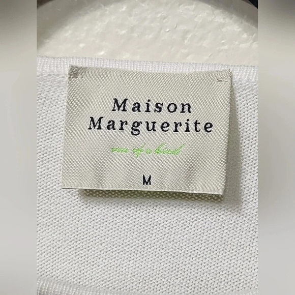 Maison Marguerite Striped Pullover Lightweight Sweater Size Medium Spring - Picture 7 of 8